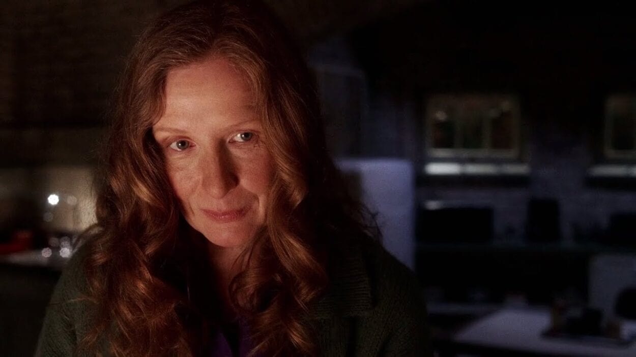 Ruth in the Fisher basement in Six Feet Under
