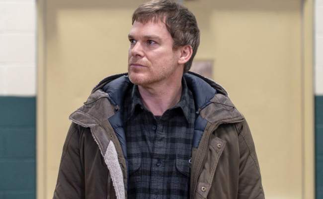 Dexter enters the killers cabin