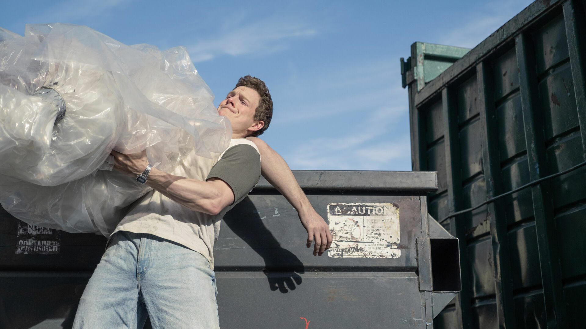 Dexter disposes a body in Dexter: Original Sin Episode 7