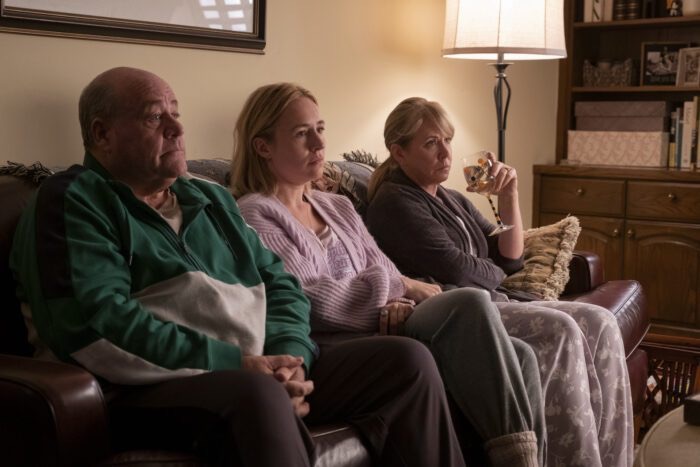 Sally on the couch with her parents in the Barry S4 premiere