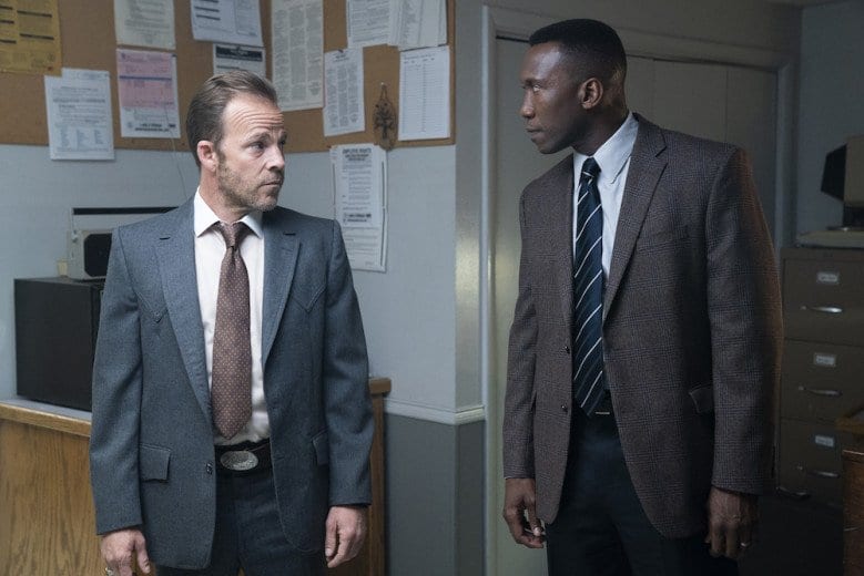 Roland and Wayne in 1990 in True Detective S3E4
